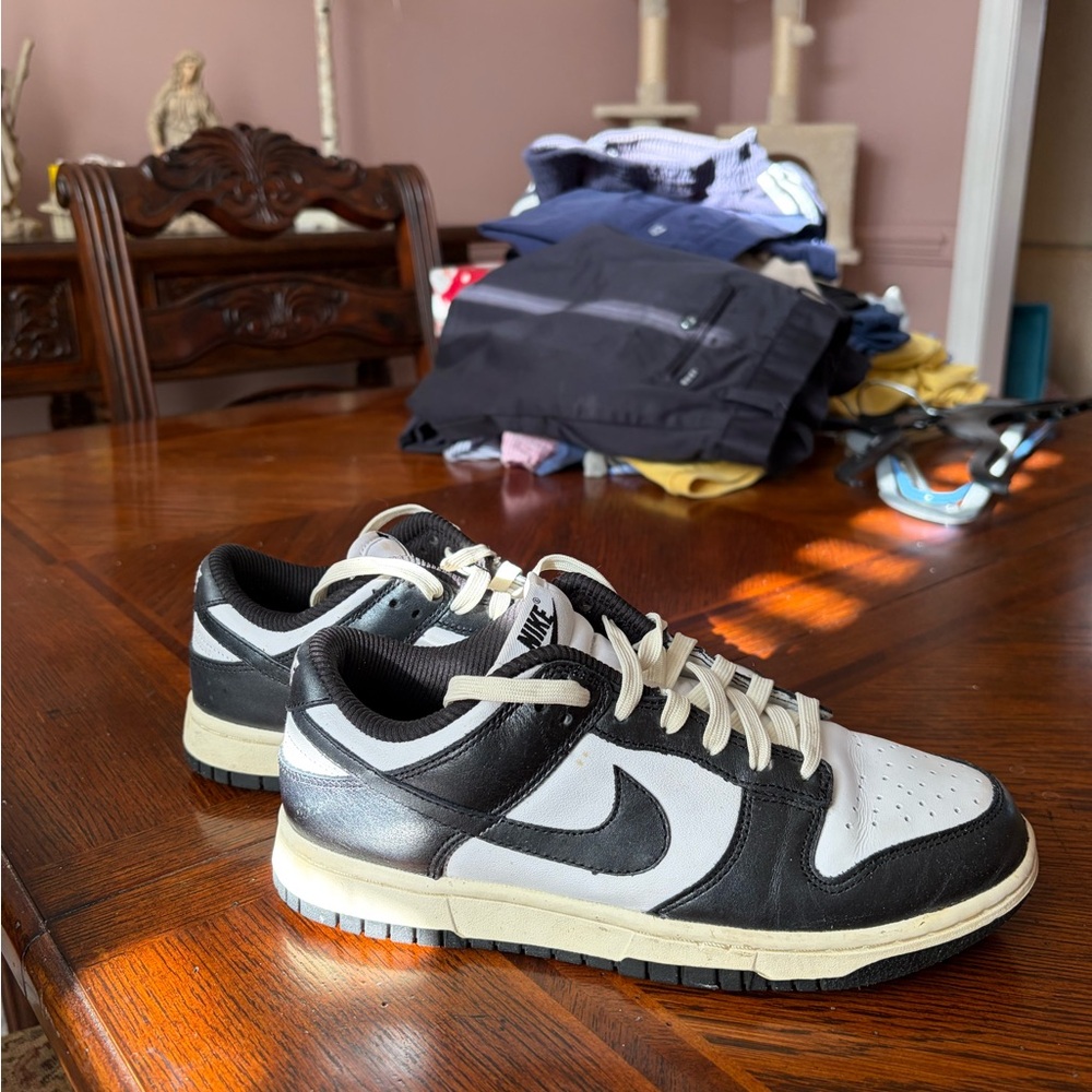 Nike Black and white panda dunks barely worn size 7.5